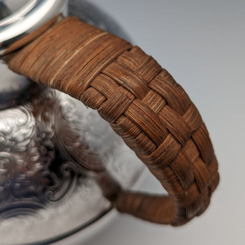 【お取り置き中】英国ヴィンテージ シルバープレート製 1.5パイントジャージージャグ